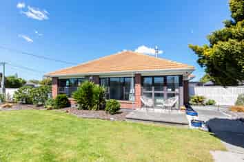 18 Voss Street, Shirley