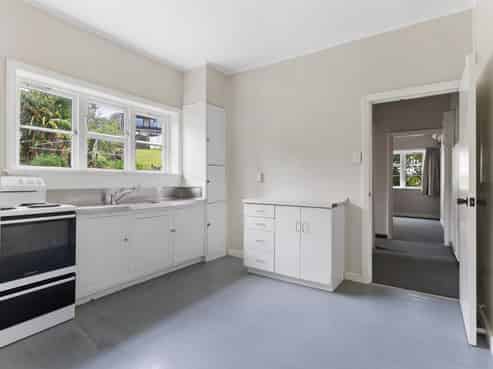 17 Apihai Street, Orakei