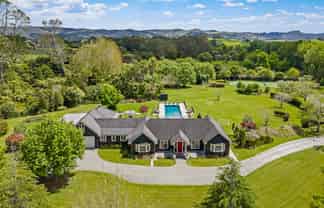 73 Oak River Drive, Matakana