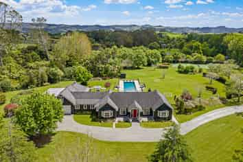 73 Oak River Drive, Matakana