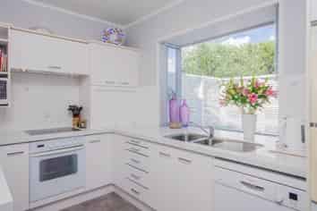 74 Moana Avenue, One Tree Hill