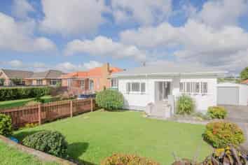 74 Moana Avenue, One Tree Hill