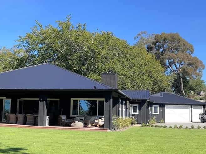 54 Nilgiri Road, Poraiti