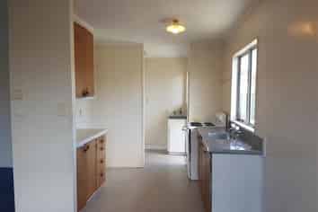 3/12 Dunstan Place - TWO WEEKS FREE RENT, Flat Bush