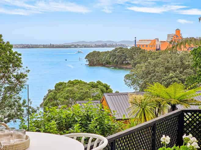 29 Telephone Road, Birkenhead