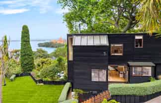 29 Telephone Road, Birkenhead