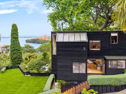 29 Telephone Road, Birkenhead