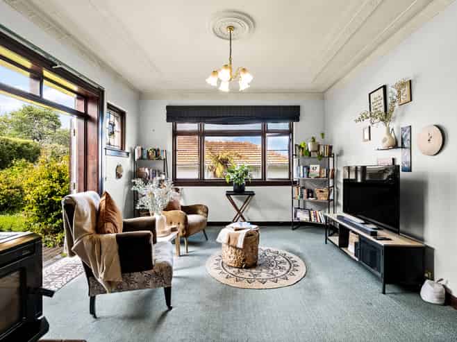 54 Hawthorn Avenue, Mornington