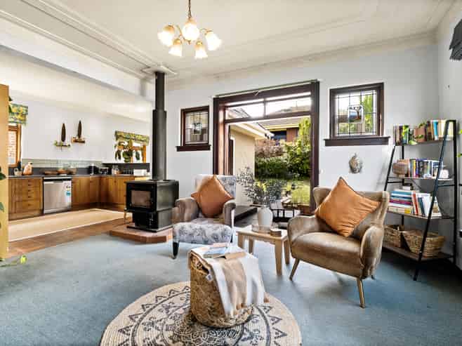 54 Hawthorn Avenue, Mornington