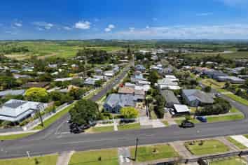 57 Garfield Road, Helensville
