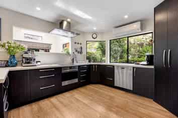 15B Arapiki Road, Stoke