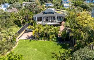 2 Seventh Avenue, Onetangi