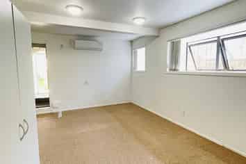 Auckland - Address withheld