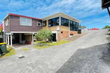 Auckland - Address withheld