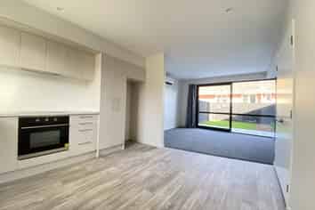 2/84 Blenheim Road, Riccarton