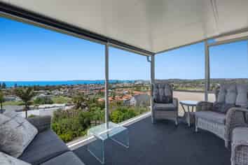 65 West Hoe Heights, Orewa