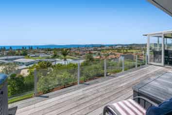 65 West Hoe Heights, Orewa