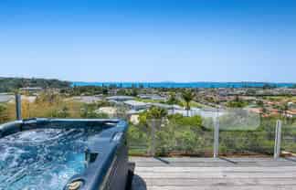 65 West Hoe Heights, Orewa