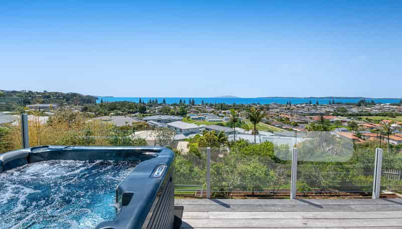 65 West Hoe Heights, Orewa