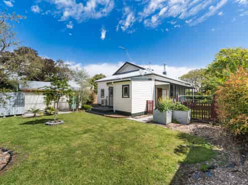 16 Margaret Street, Roslyn