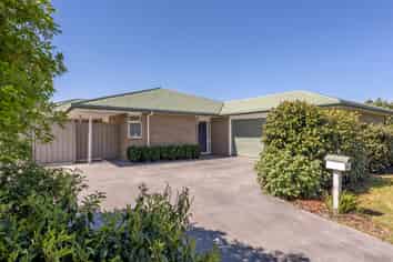 42 Welsford Street, Woodend