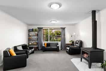 42 Welsford Street, Woodend