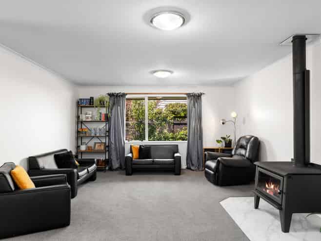 42 Welsford Street, Woodend