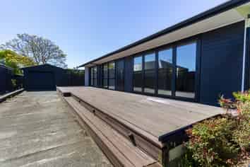2 Otaki Place , North New Brighton