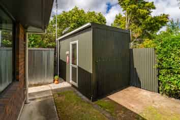 6 Willow Avenue, Stoke