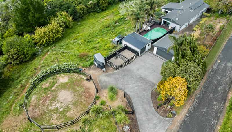 15 Kelland Road, Pollok