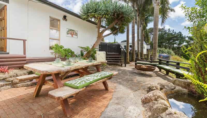 15 Kelland Road, Pollok