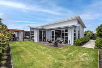 14 Papaumu Green, Parklands