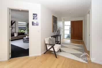 14 Papaumu Green, Parklands