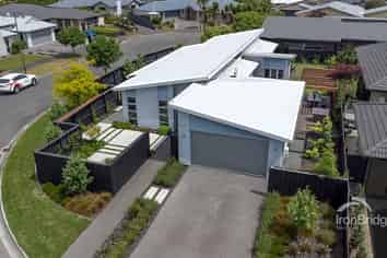 14 Papaumu Green, Parklands