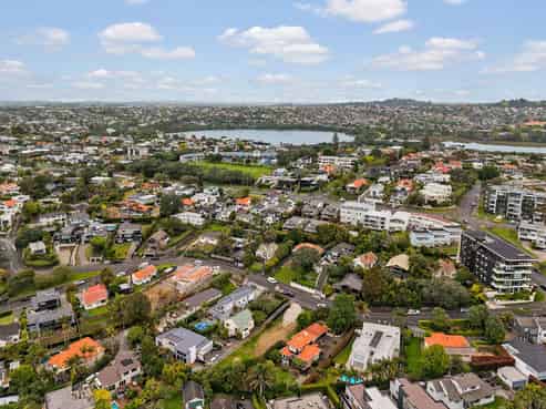10 Tautari Street, Orakei