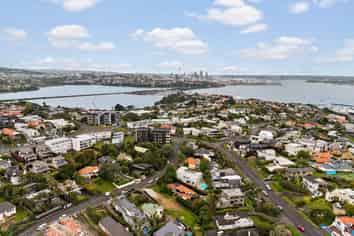 10 Tautari Street, Orakei