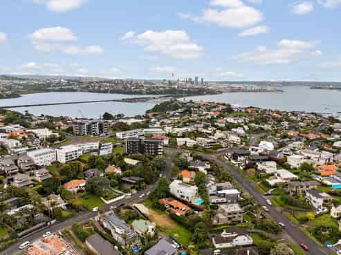 10 Tautari Street, Orakei