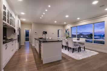 188 Whangaparaoa Road, Red Beach