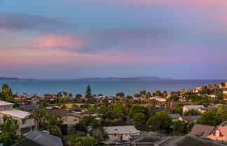 188 Whangaparaoa Road, Red Beach