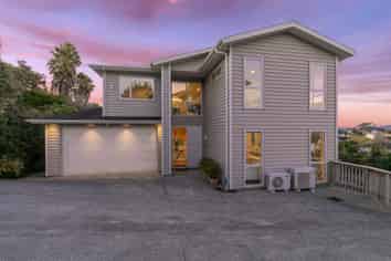 188 Whangaparaoa Road, Red Beach