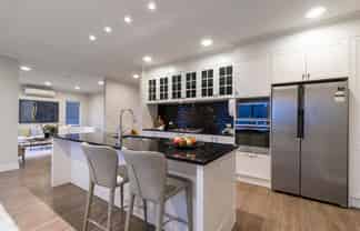 188 Whangaparaoa Road, Red Beach