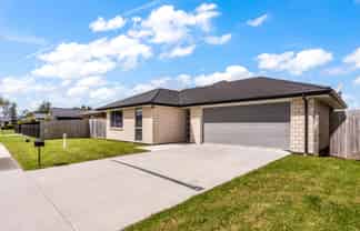 8 Ballantyne Avenue, TE KAUWHATA