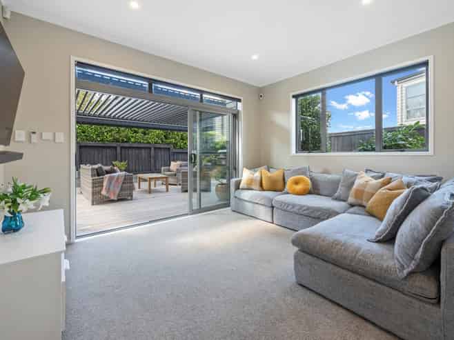 24 Teal Way, Hobsonville