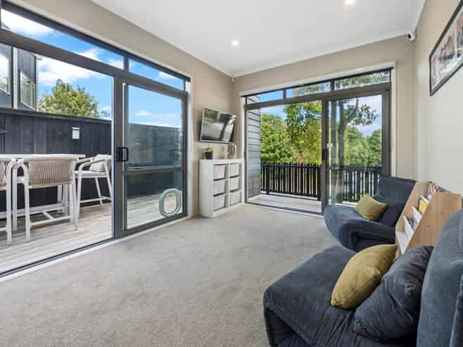 24 Teal Way, Hobsonville