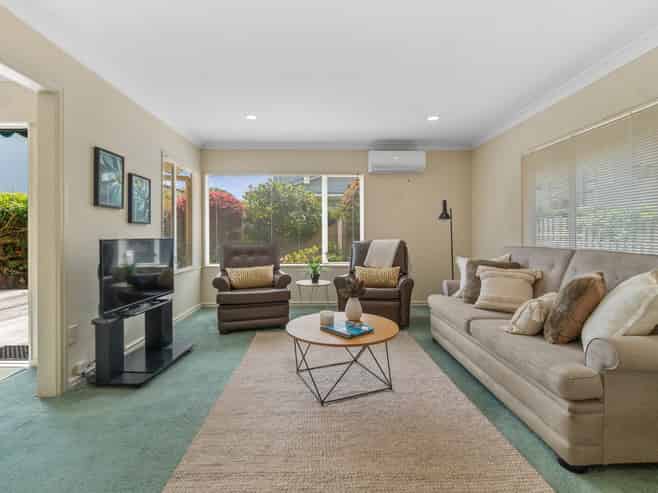 2/56 Walford Road, Point Chevalier