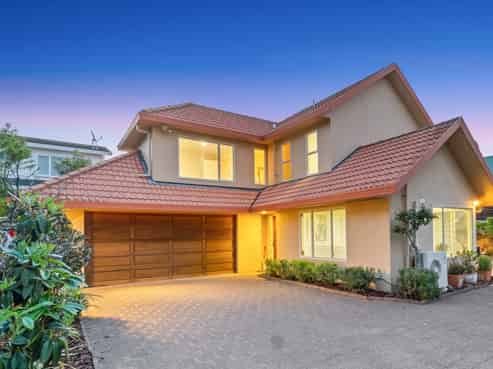 2/56 Walford Road, Point Chevalier