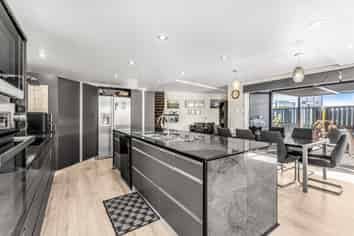 7 Mermaid Place, Whitianga