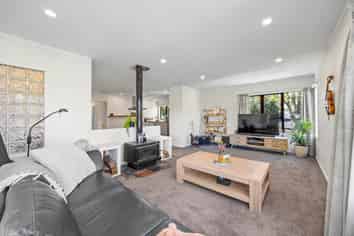 9 Hale Crescent, Bayview