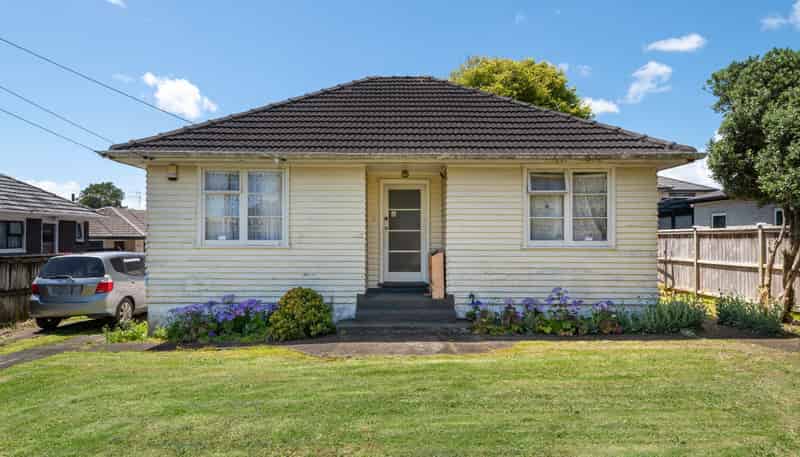 3 Lloyd Avenue, Papatoetoe