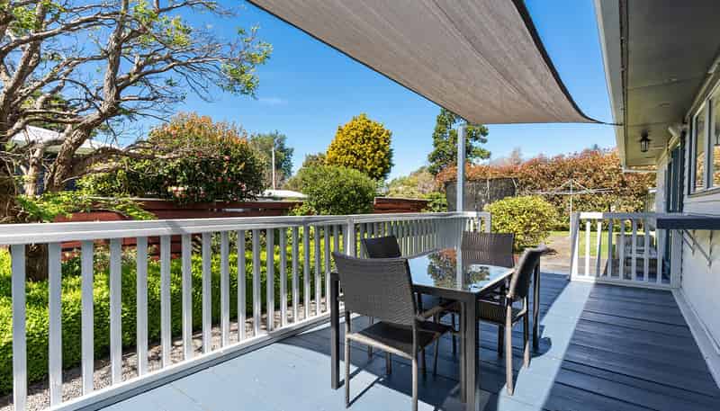 2 Hughan Place, Carterton